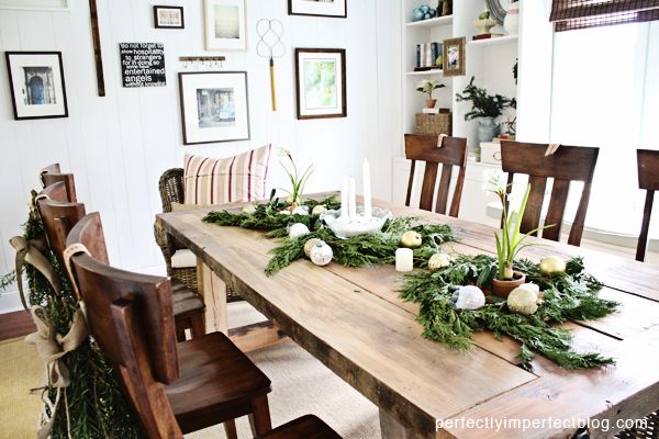 dining room holiday table decor 2011