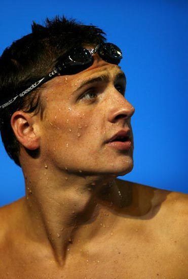 Ryan-Lochte-ryan-lochte-2059057-371-550.jpg