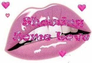 showin sum love photo: SHOWIN SUM PINK LOVE KISS..... 381943_2605092138776_1599082203_2469865_1227273307_n.jpg
