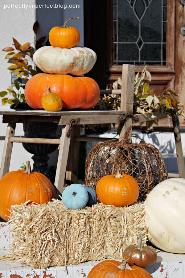 easy fall decorating ideas for the front porch.