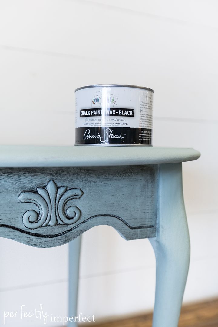Perfectly Imperfect | Oak Side Table Makeover | Chalk Paint Wax in Black
