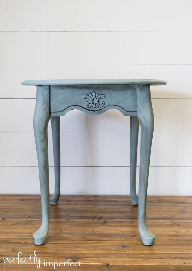 Perfectly Imperfect | Oak Side Table Makeover | Chalk Paint Wax in Black