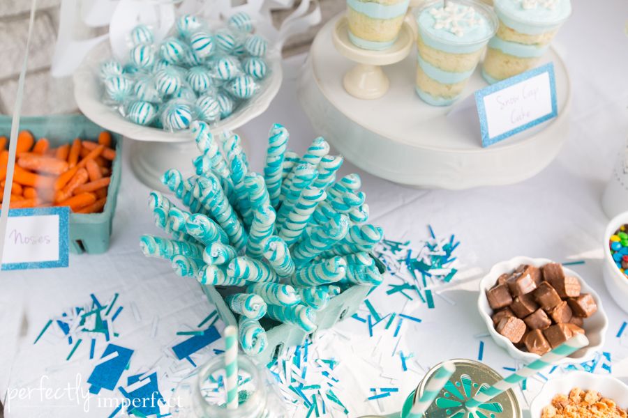 Simple Frozen Birthday Party | Girl's Birthday Party Ideas | perfectly imperfect